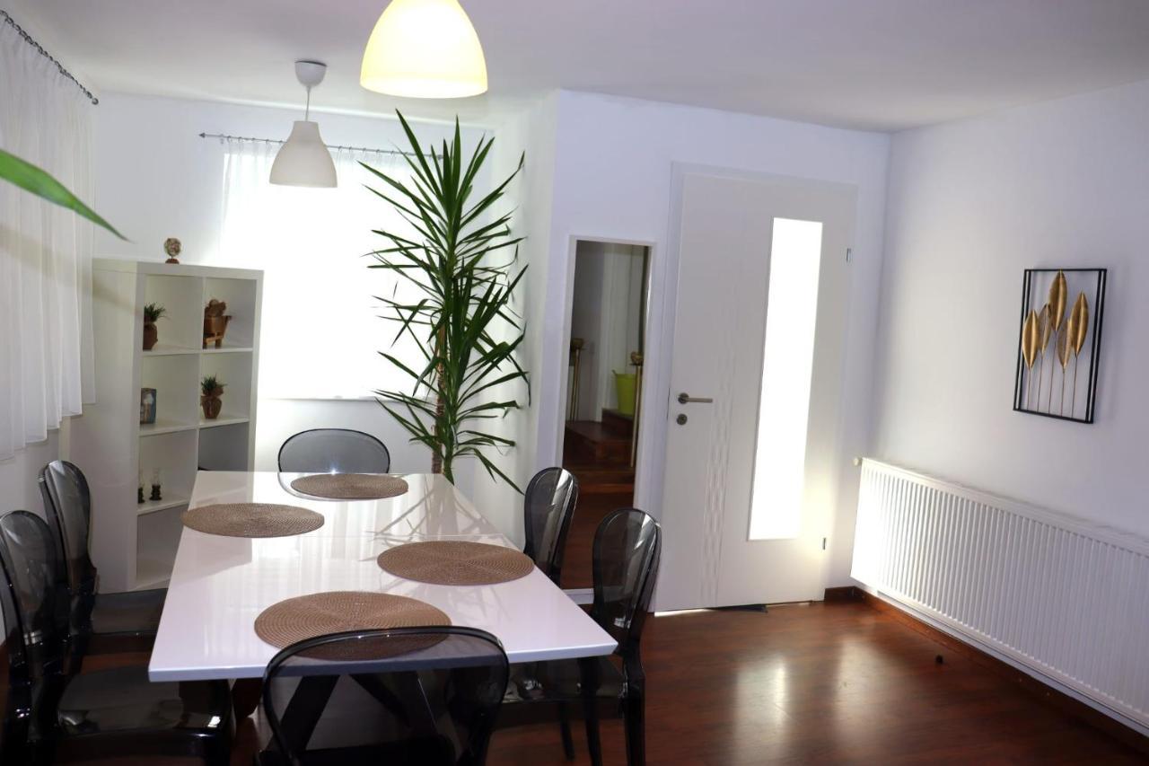 Home 2201 Gerasdorf bei Wien Kültér fotó